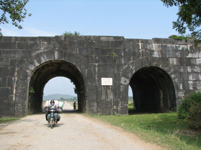 Cổng Thành nhà Hồ Ảnh: Xuân Ba