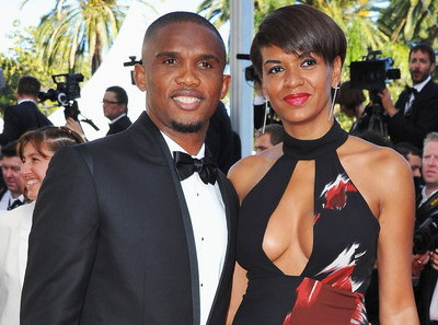 Vợ Eto’o khoe vòng một ‘khủng’