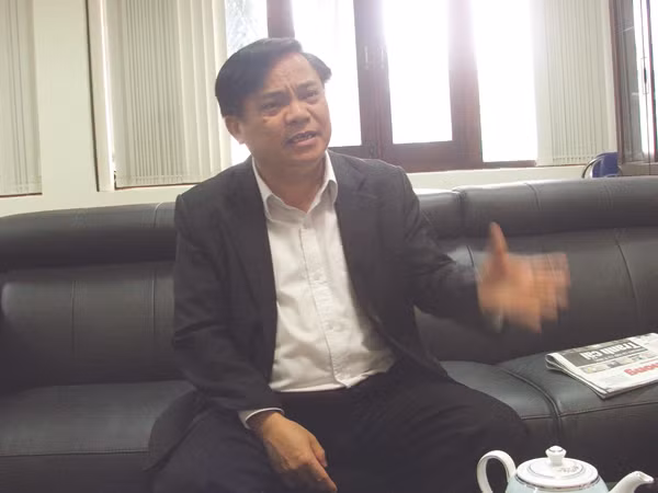 Chủ tịch HĐND TP Hà Nội Lê Văn Hoạt: Chống ùn tắc giao thông và bảo đảm an sinh xã hội là hai vấn đề đưa ra chất vấn. Ảnh: Minh Tuấn