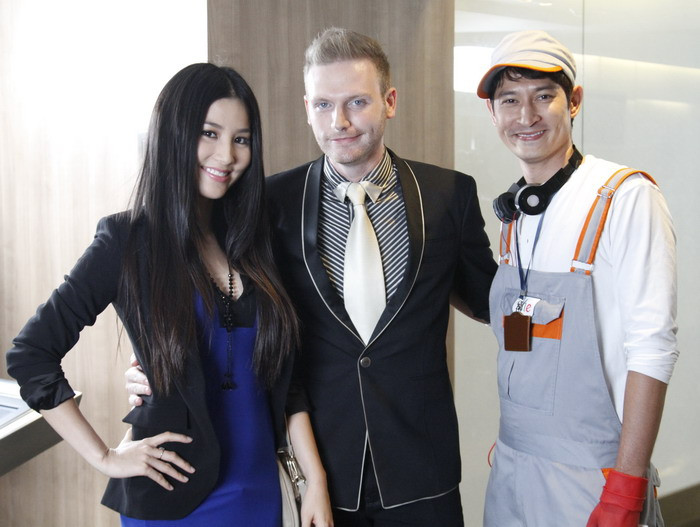 ‘Váy hồng tầng 24’ nối tiếp ‘ Bí mật tam giác vàng'