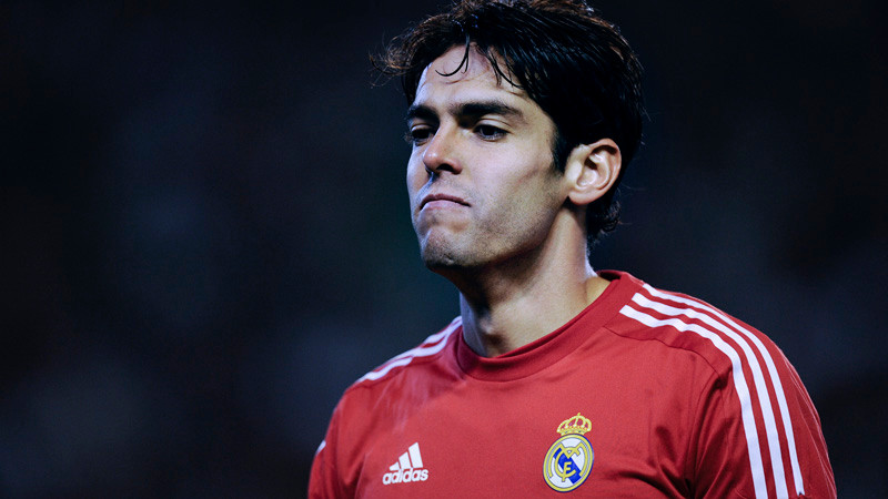 Kaka muốn thoát 'địa ngục' Real