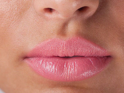 6 mẹo nhỏ giúp môi căng mọng, ngọt lịm