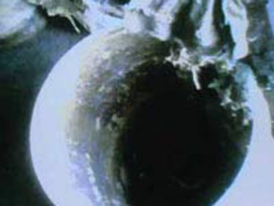 Bé gái 16 tháng tử vong trong thùng nước