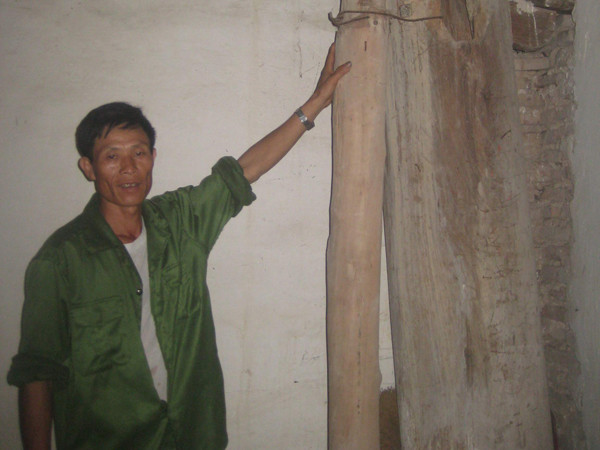 Đình cổ xuống cấp, bao giờ trùng tu?