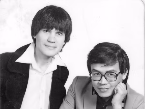 Ông đồ Nghệ nhiều chất Tây