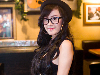 'Bà Tưng' nuột nà sau 'dao kéo'