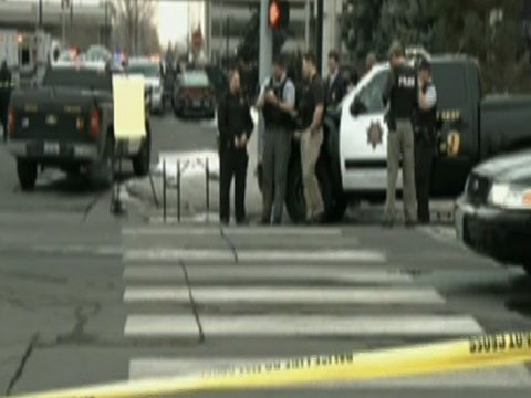 Hiện trường vụ xả súng gần Trung tâm Y tế Khu vực Renown