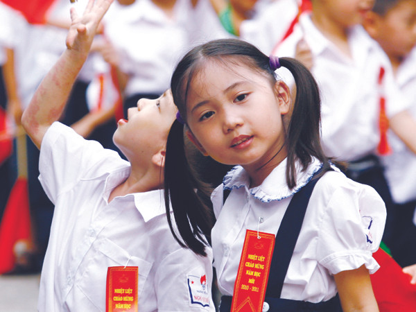 Bộ GD&ĐT yêu cầu: Giảm tải, chấn chỉnh lạm thu