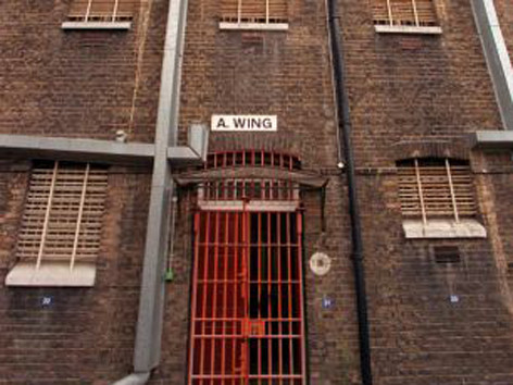 Nhà tù mở tiệm ăn