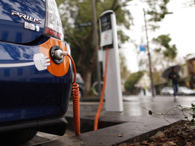 Toyota tiêu thụ ba triệu xe hybrid trên toàn cầu