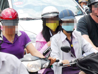 Lại đề xuất 'ngực lép' không được lái xe