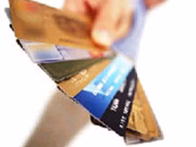 Bắt một người nước ngoài dùng thẻ tín dụng giả