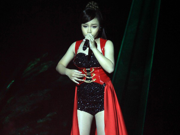 Thảo My giành ngôi quán quân Giọng hát Việt 2013