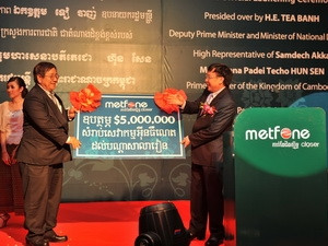 Những bức phên dậu mềm bảo vệ đất nước từ xa