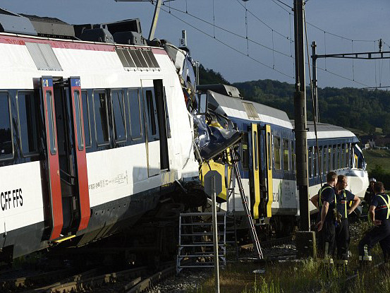 Hai tàu đâm nhau, 40 người bị thương tại Thụy Sỹ