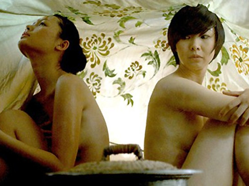 Sex có làm nên giá trị thương mại của phim Việt?