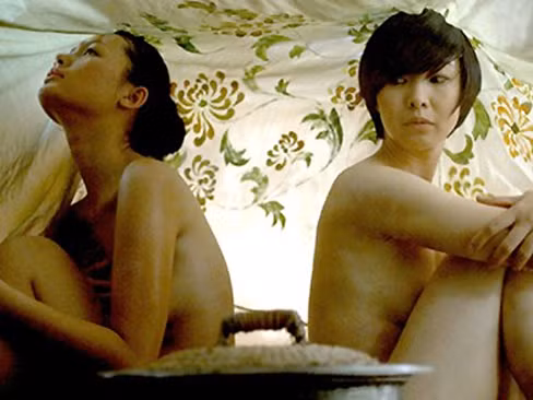 Sex có làm nên giá trị thương mại của phim Việt?
