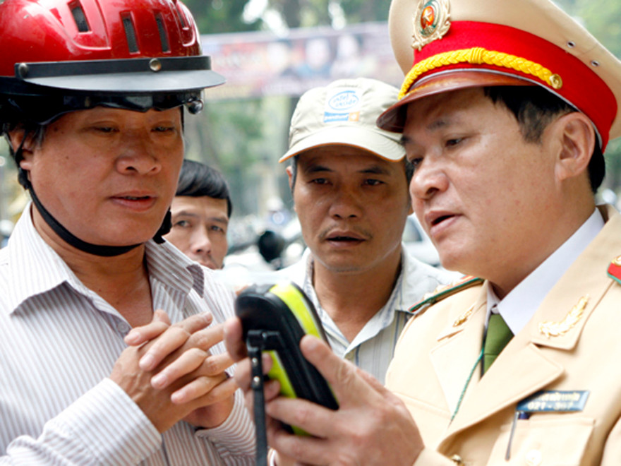 Trang bị phương tiện xử phát nguội cho 6 đơn vị