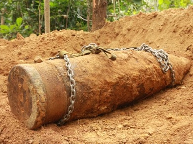 Xử lý quả bom phá 500 cân Anh