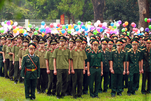 Học tập trong hành lang kỷ luật ‘thép’