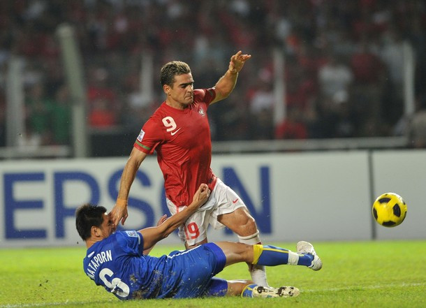 Thua đau Indonesia, Thái Lan bị loại khỏi AFF Cup