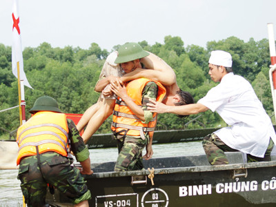 Tháng ba, không hẹn mà gặp