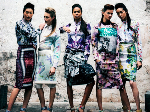 Rực rỡ dàn chân dài Âu - Á trên Vogue