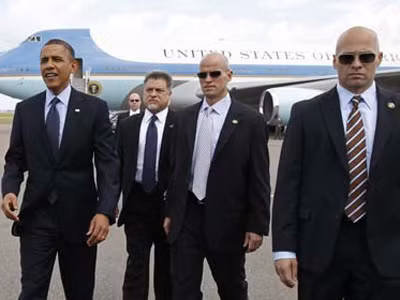 Mật vụ Mỹ ăn chơi thả cửa với rượu và gái