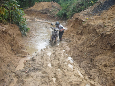 Không cơ quan nào nhận sai, dân lãnh đủ