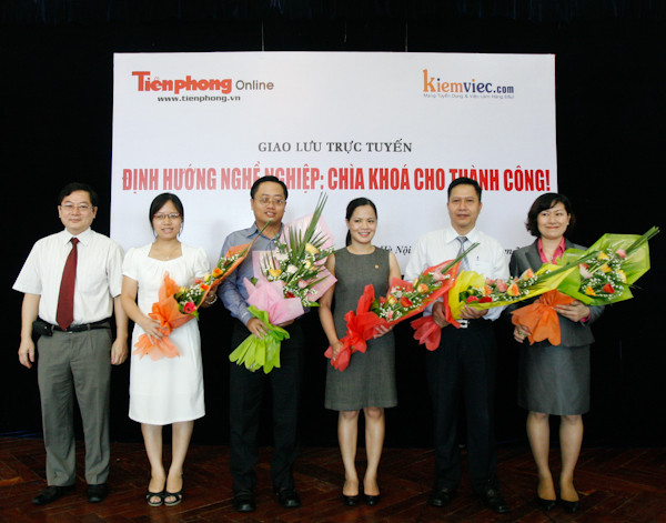 Giao lưu trực tuyến với các chuyên gia về nhân sự