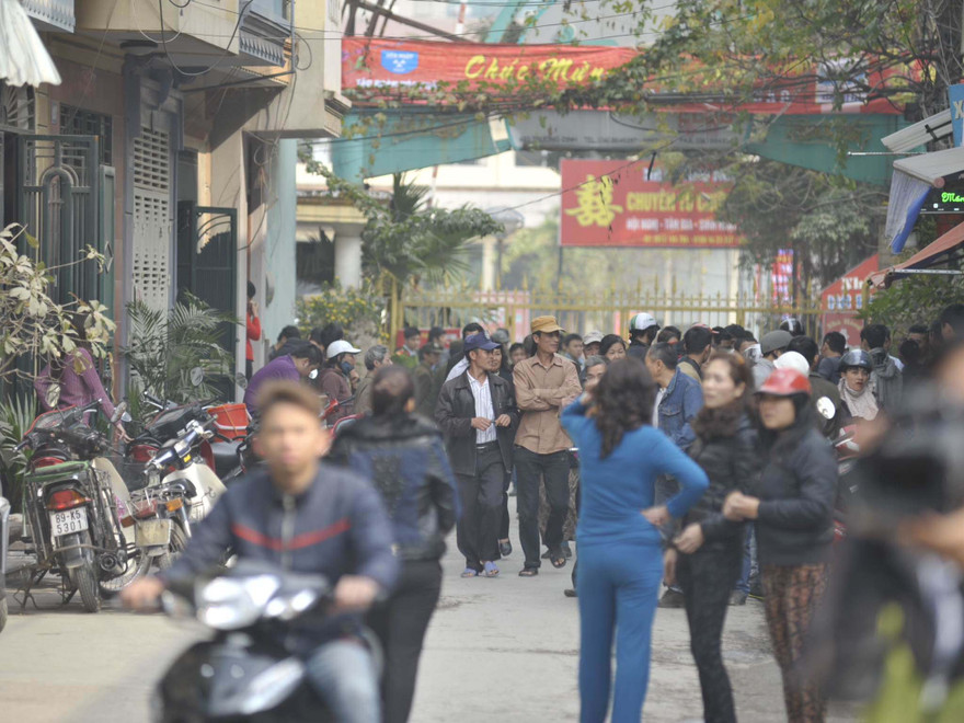 Người dân xôn xao trong ngõ 493 Trương Định