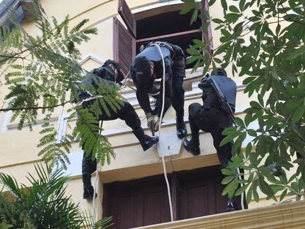 Chiến sĩ Cảnh vệ hướng về cộng đồng