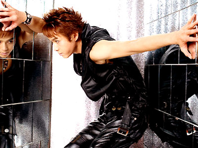 Ca sĩ Tuấn Khanh bị đánh vỡ hộp sọ