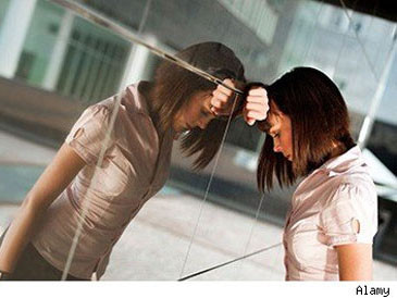 Những dấu hiệu sếp đang muốn “tống khứ” bạn