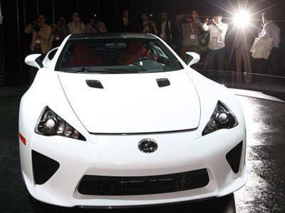 Lexus LF-A bán hết veo