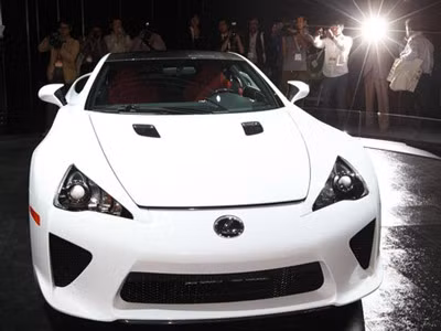 Lexus LF-A bán hết veo