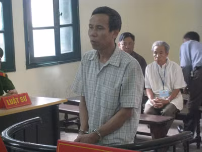Từ nợ tiền thành án mạng