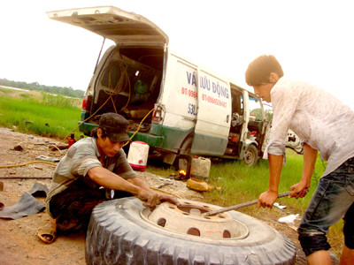 Vá vỏ lưu động, đến ngay!