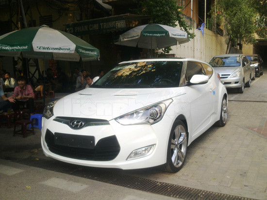 Hàng 'nóng' Hyundai Veloster đầu tiên đã đến VN