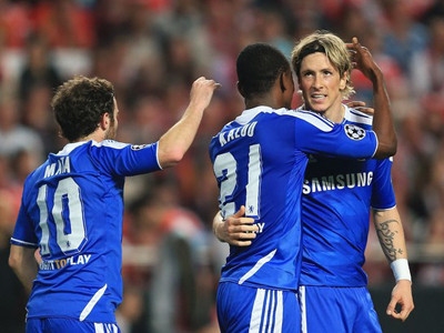 Chelsea có chiến thắng ngay trên sân của Benfica