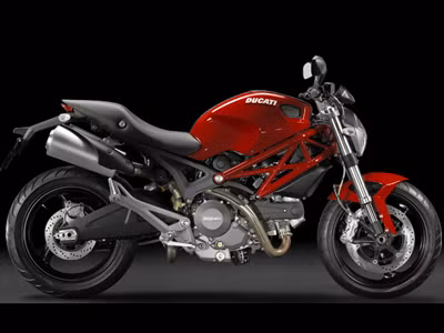 15.900 USD cho Ducati Monster 795 tại Việt Nam