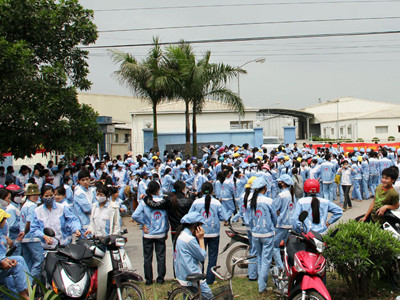 Ăn mất vệ sinh, lương chưa đủ sống