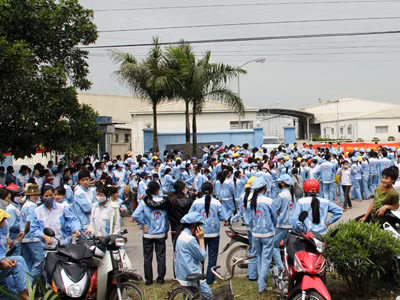 Ăn mất vệ sinh, lương chưa đủ sống