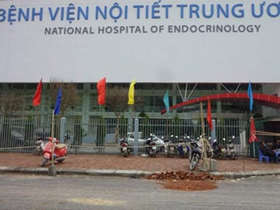 Bác sĩ đánh nhau nhập viện vì... phát biểu