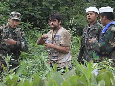 Lạc trong rừng Amzon, ăn côn trùng để sống