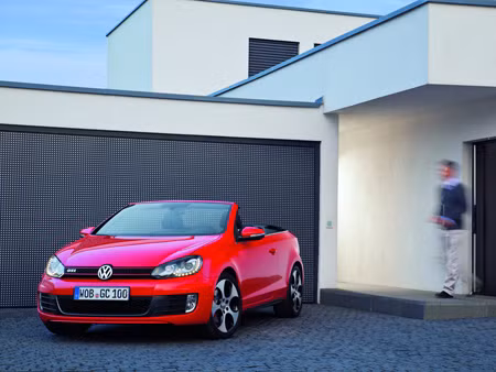 VW Golf GTI Cabriolet: Mui trần trẻ trung