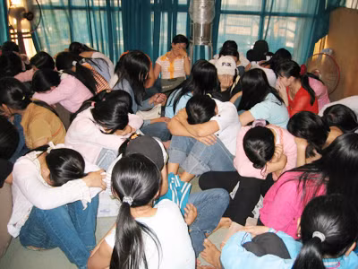 Gái mại dâm được 'tự do': Hiểm hoạ HIV?