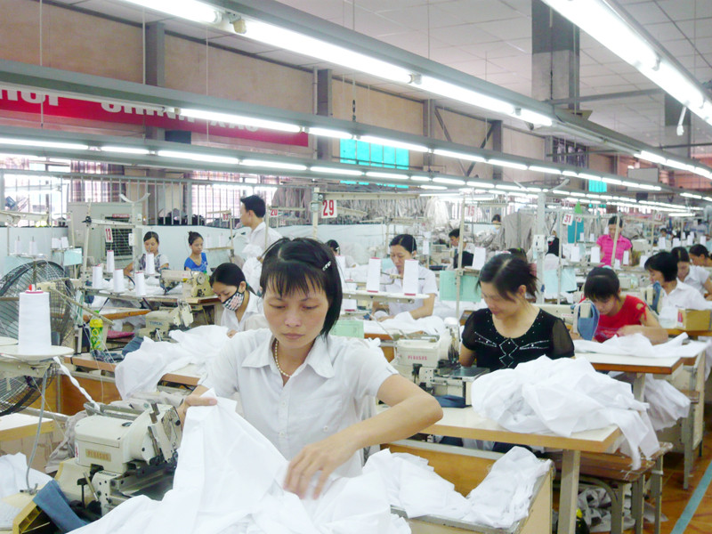 Khi doanh nghiệp nợ đọng BHXH, quyền lợi người lao động bị xâm hại nghiêm trọng. Ảnh: Phong Cầm