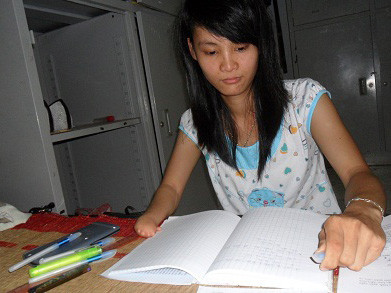 Nỗi lo âu của nữ sinh khuyết tật giàu nghị lực