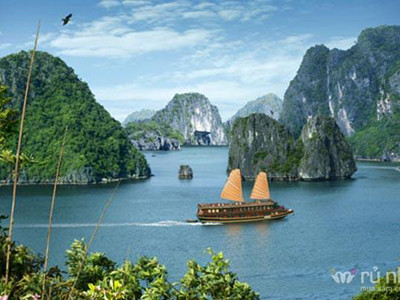 Tuần Hạ Long 2012 cho khách du lịch châu Âu